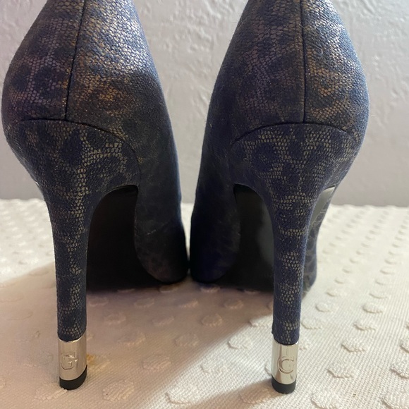 GUESS Blue Leopard Print Stilettos - Picture 10 of 16